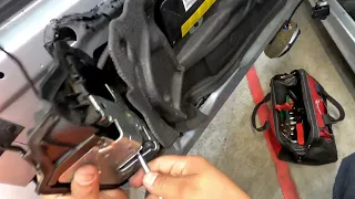 EASIEST WAY TO REMOVE AND REPLACE YOUR BMW E46 DOOR ACTUATOR!!!! WITHOUT REMOVING THE WINDOW !!!