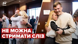 Зустріч звільнених азовців з родинами: неймовірно сильне відео