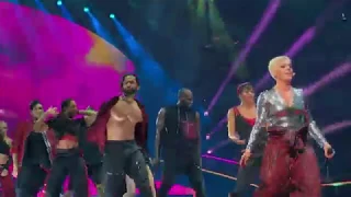 Pink - Blow Me (One Last Kiss) - P!NK Beautiful Trauma Tour - Indianapolis March 17, 2018