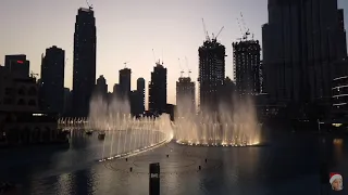 Dubai Dancing Fountain in DUBAI MALL