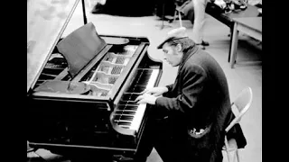 Glenn Gould plays Chopin Piano Sonata No. 3 in B minor Op.58