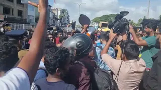 Police and Protesters Clash in Sri Lankan Captial