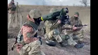 Українські військові вперше провели бойові стрільби з ПТРК Javelin в районі проведення ООС