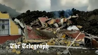 La Palma firefighters explain how they are trying to redirect lava in Todoque