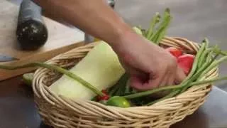 Фаранг Карри #6 Как приготовить салат из зеленой папайи Сом Там (Som Tam)