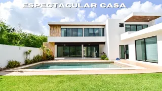 ¡ESPECTACULAR CASA en venta al norte de MÉRIDA YUCATÁN! Imponente diseño en privada con amenidades