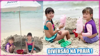 Fizemos a maior piscina na praia nas férias - Jéssica Godar e Laurinha e Helena e Gabriel