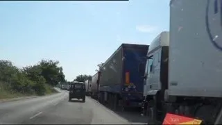 Bulgarian truckers block road into Turkey