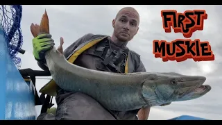 MINNESOTA MUSKY FISHING! POLE BREAKS! CAUGHT BY HAND! WITH SETH LEROY!