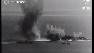 German aeroplanes dive-bomb a convoy in the English Channel (1942)