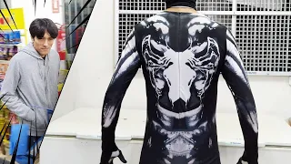 VENOM COSTUME In Real Life (Eddie Brock - Cosplay Suit-Up)