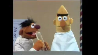 Sesame Street: Ernie's Barber Shop