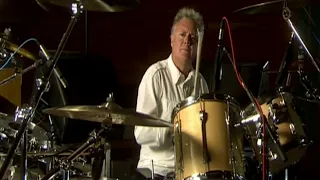 Roger Taylor's Unique Drumming Techniques