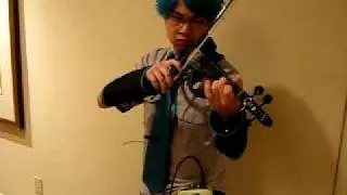 Mikuo Hatsune on violin