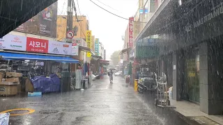 (4K) Walking in Heavy Rain | Gwangjang Market & the Village in Seoul | S.Korea | 강폭우, 비오는 서울거리