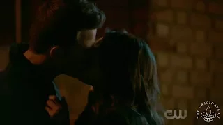 The Originals 4x11 Kol & Davina leave town together + Kiss