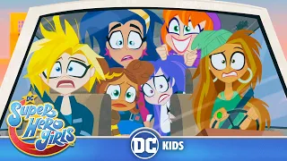 DC Super Hero Girls Россия | Бесит меня! 🚗  | DC Kids