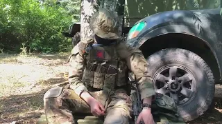 Його позивний “Баптист”, однак він зі зброєю в раках захищає Україну