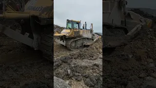 Good Old Komatsu D155A Bulldozer Pushing Mud #shorts