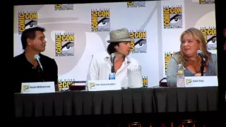 Comic-Con 2011: The Vampire Diaries Panel 1/5