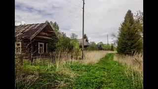 ОГРОМНАЯ ЗАБРОШЕННАЯ ДЕРЕВНЯ ПОСРЕДИ ЛЕСА. ЗДЕСЬ БЫЛО СВОЁ ТОРФОПРЕДПРИЯТИЕ, КОЛХОЗ И ЛЕСОЗАВОД