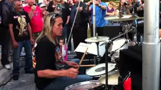 Nicko McBrain from Iron Maiden - Voodoo Child (awesome drum solo) Live 12-12-2010