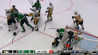 Alex Radulov's rare NHL fight against Mark Friedman from Penguins (8 jan 2022)