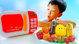 Yejun Magic Cooking Play with Food Toys | Story for Kids