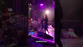 Show ao Vivo de Marília, Maiara e Maraisa Cantando TODO MUNDO MENOS VOCÊ #patroas