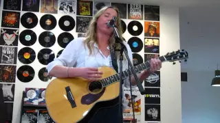 Lissie performs "Don't You Give Up on Me " at HMV, Arndale Manchester, 14th February 2016