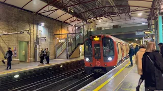 New Yorker Rides the London Underground (Tube) from London Bridge to Paddington