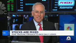 Portfolio managers should own the 'shared favorite' stocks, says Goldman's David Kostin