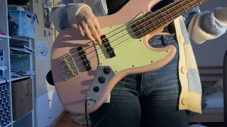 bass cover: Muse - Supermassive Black Hole (tabs in the description)