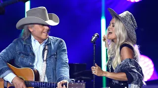 Carrie Underwood Sings —AND DANCES — With Dwight Yoakam!