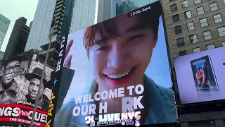 LEE JUNHO 이준호 NYFW 뉴욕 패션위크 NY Times Square billboard ad 뉴욕 타임스퀘어 광고 2024.02.10