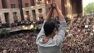 Akshay Kumar dance on his song CHURA KE DIL MERA with Huma qureshi and fans ❤