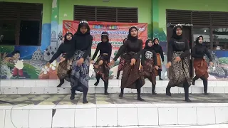 kreasi tari.. paijo.. kelas 5a