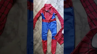 Plain spiderman jumpsuit with socks and gloves attached comes wirh face mask.