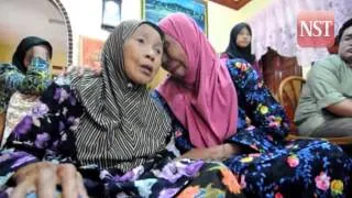 MH17: Yearing mother crushed by news of son's death