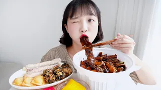 짜장엽떡 먹방🤎단종됐다가 다시 나온 엽기 짜장떡볶이 리뉴얼! 중국당면,오돌뼈주먹밥,치즈만두,오징어튀김,우동사리 등 REALSOUND MUKBANG | tteokbokki :D