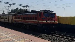 13063 UP HOWRAH-BALURGHAT EXPRESS TRAIN SKIPPING AT GANKAR STATION OF SPEEDY ACCELERATION WAP-4