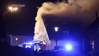 Großbrand in Bielefeld: Drei Wohnhäuser in Flammen
