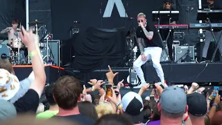 Machine Gun Kelly MGK - Rock USA 2018 Oshkosh Wisconsin 07 / 14 / 2018