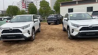 一汽丰田RAV4荣放2.0L低配（都市版）VS中配（风尚版