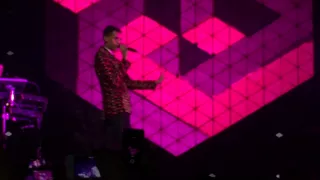 Stromae - Tous Les Mêmes (Live @ Roma Palalottomatica 17/12/2014)