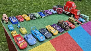 Disney Pixar Cars Fall Into The Blue Water  Lightning McQueen Fillmore Sarge Mack Mater Sally Red