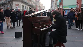 mozart turkish march piano in street !