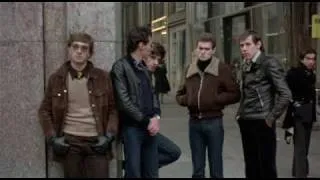 San Babila , 20 Uhr: Ein sinnloses Verbrechen (1976) - Im Café / Die Demo (Deutsche Untertitel)