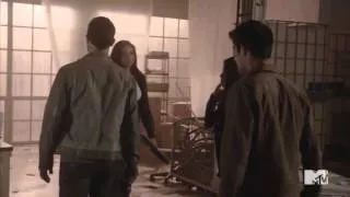 Teen Wolf 4x10 - Scott & Kira moments.