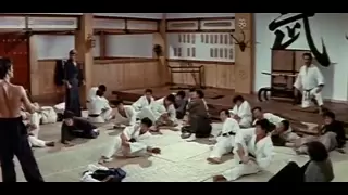 Bruce Lee vs scuola giapponese ita